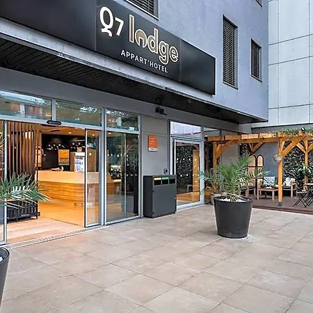 Q7 7 Hotel apartamentowy Lyon