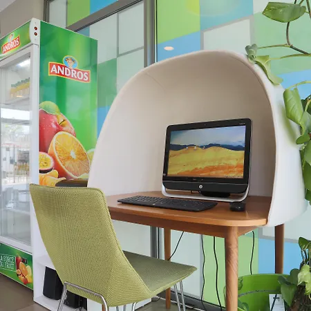 Q7 7 מלון דירות ליון