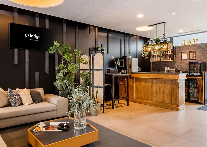 Q7 7 Appart hôtel 4*