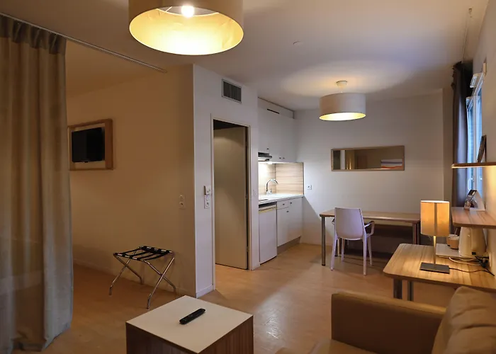 Q7 7 Appart hôtel 4*